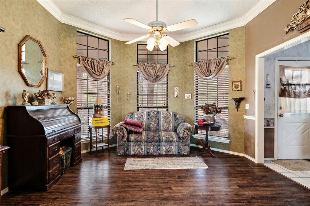 4315 Lakeshore Drive