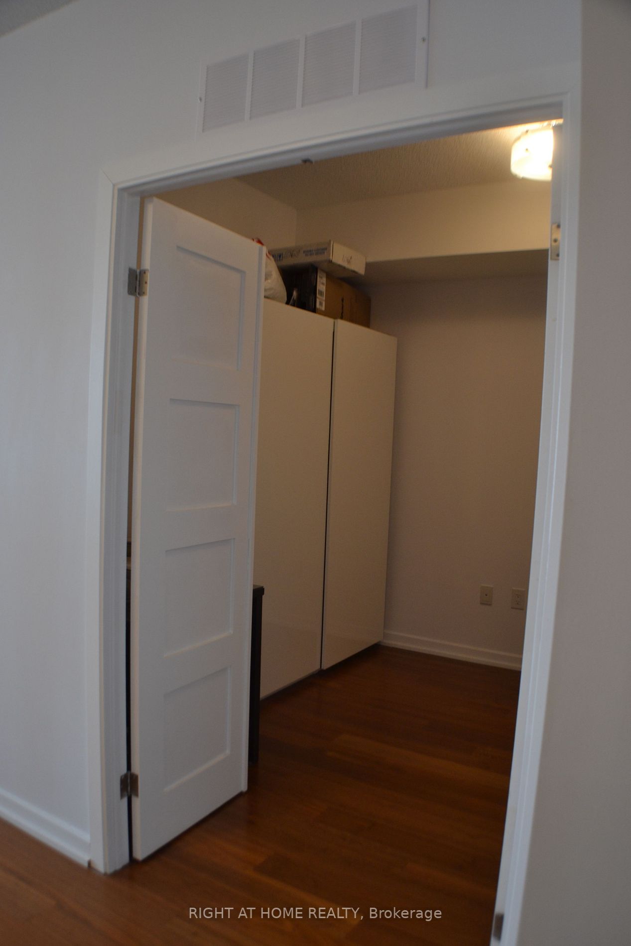 70 Forest Manor Rd 2907