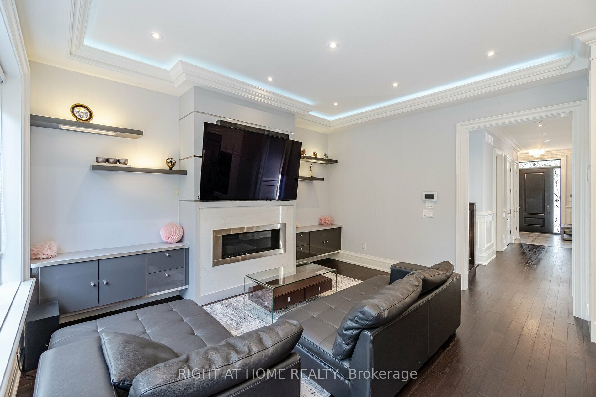 35 Burnelm Dr