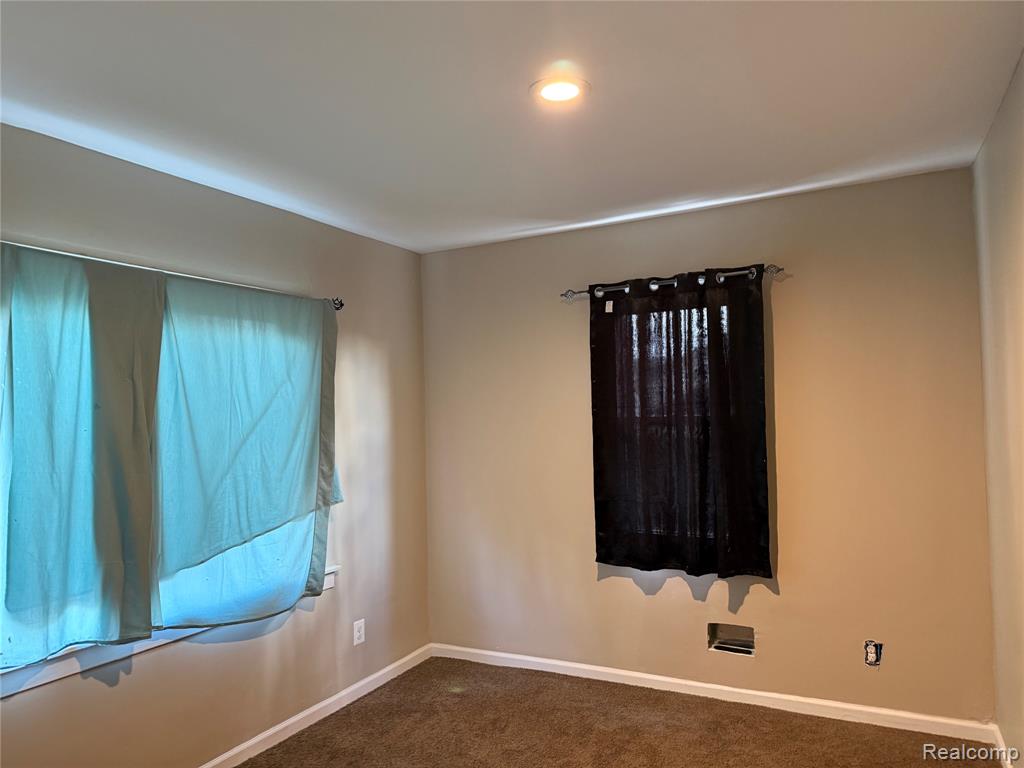 15344 Dexter Avenue