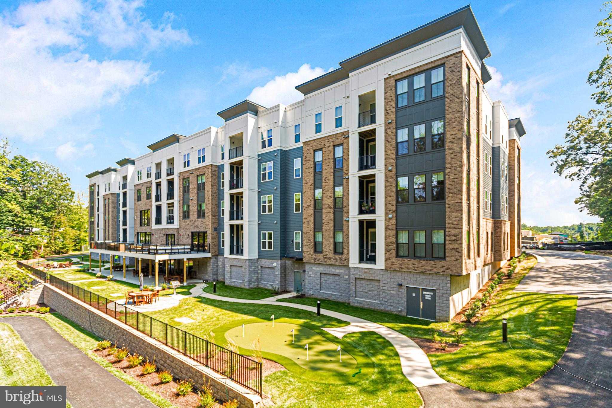 76 Old Mill Bottom Road N 301