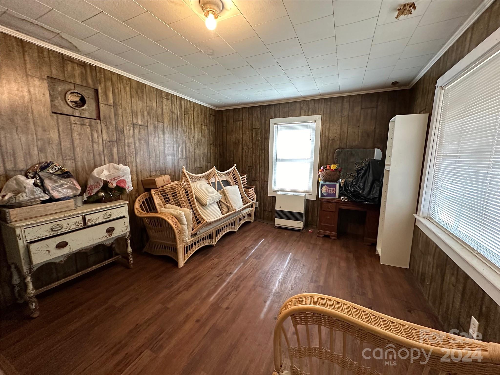 706 Berry Place