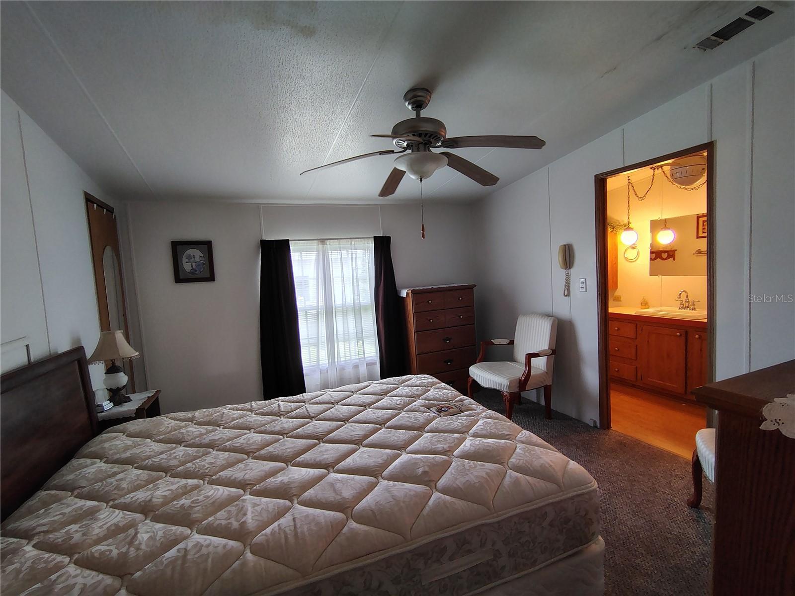 52 Outlet Drive