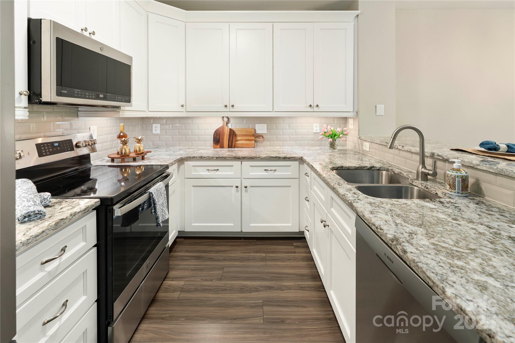 714 Northeast Drive 53