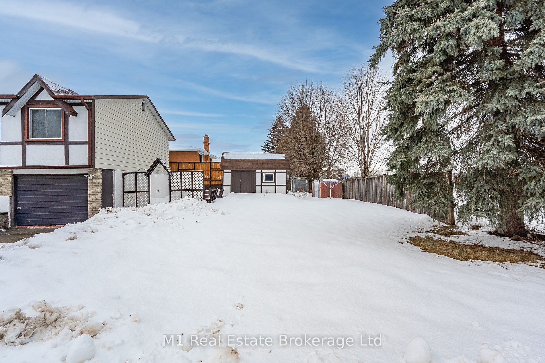 4 Longfellow Ave