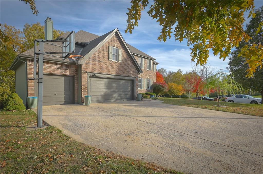 9001 N Manning Avenue