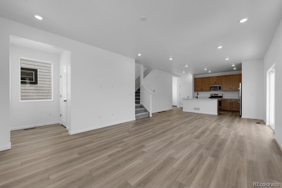 1177 Prospect Aly