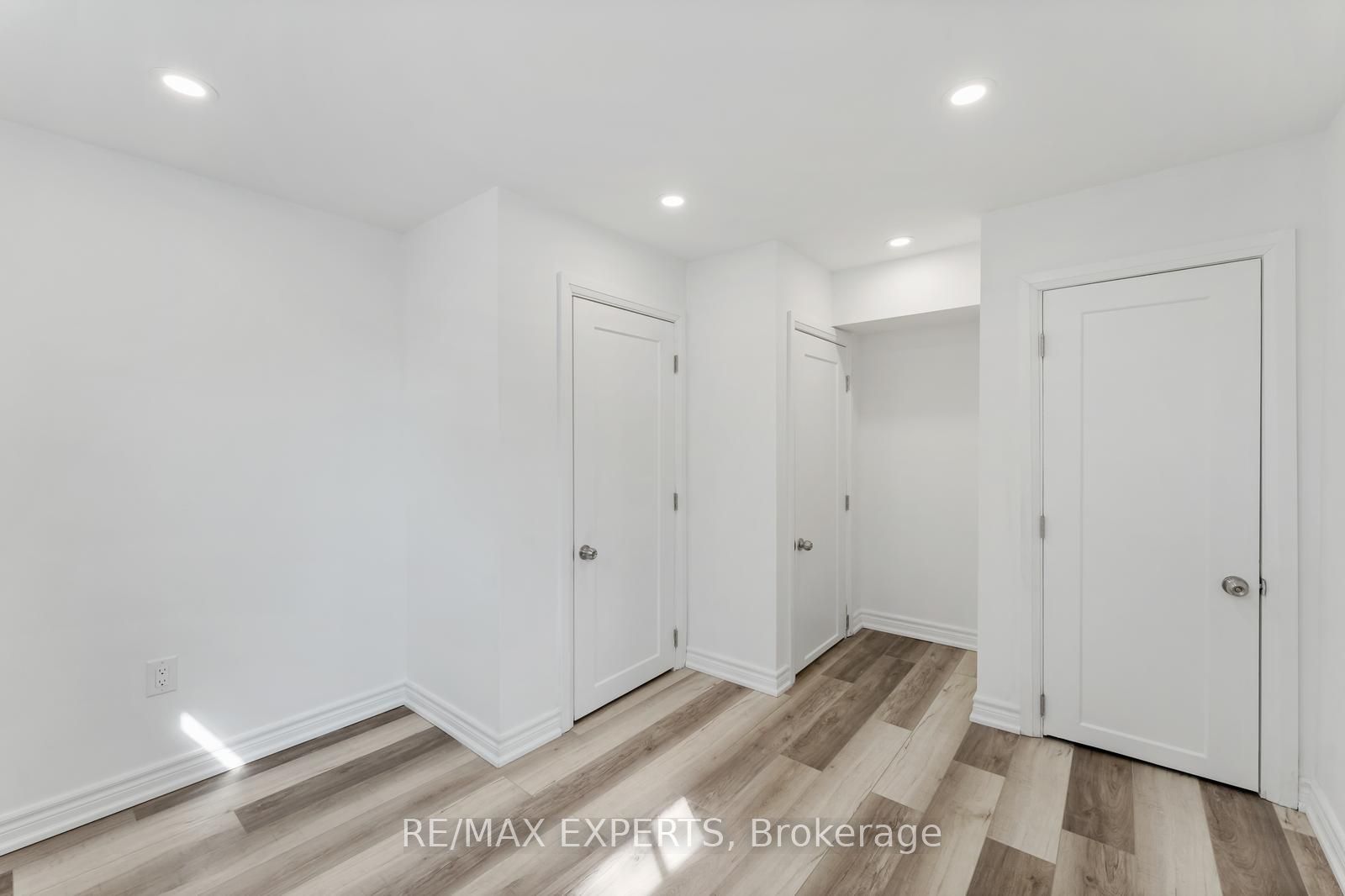 1080 Kipling Ave