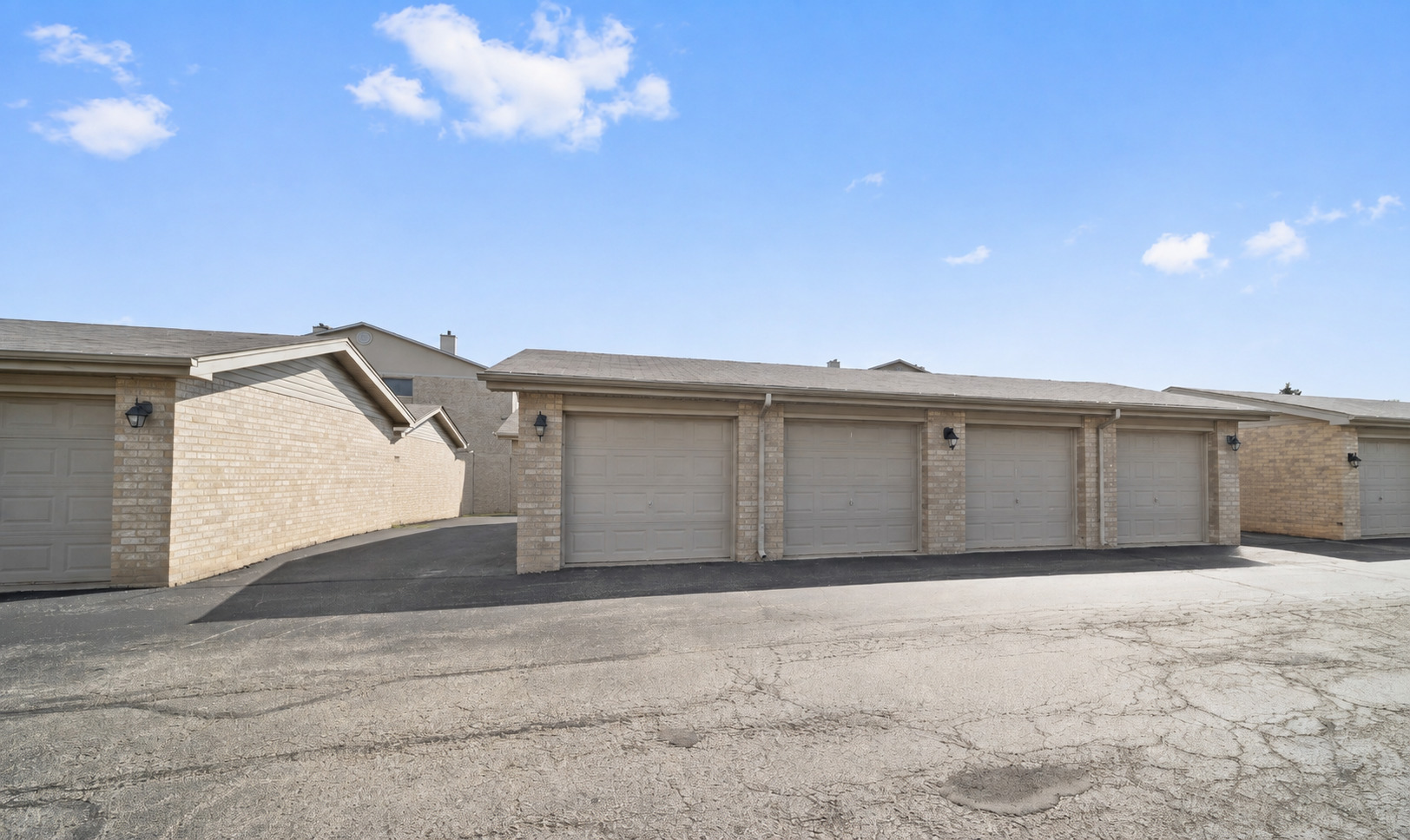 13950 E Leamington Drive 203