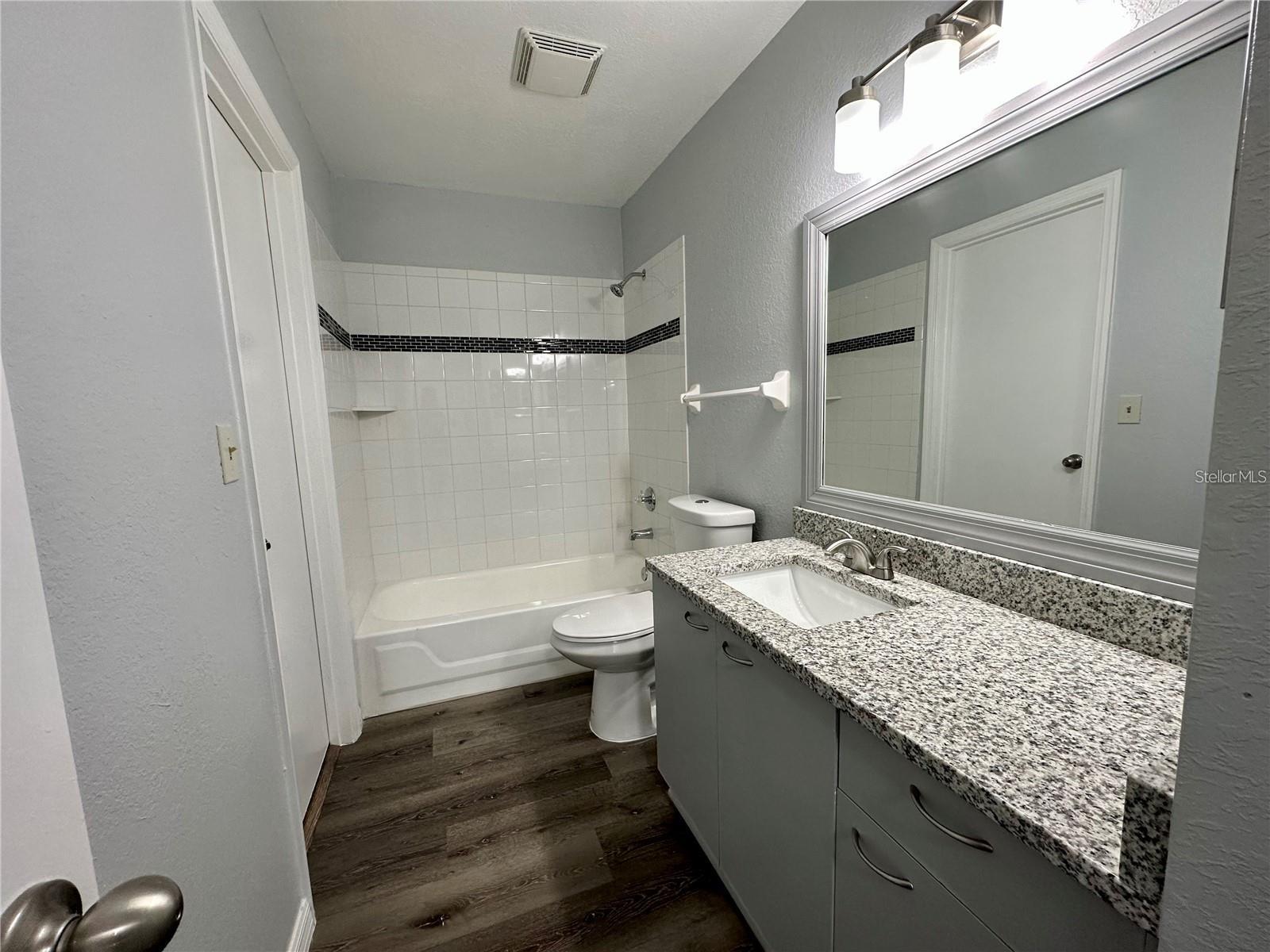 1606 Columbia Arms Circle 223