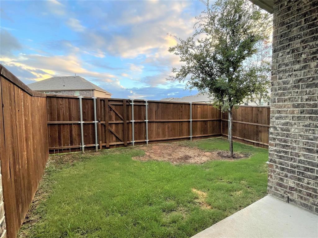 8242 Primrose Way