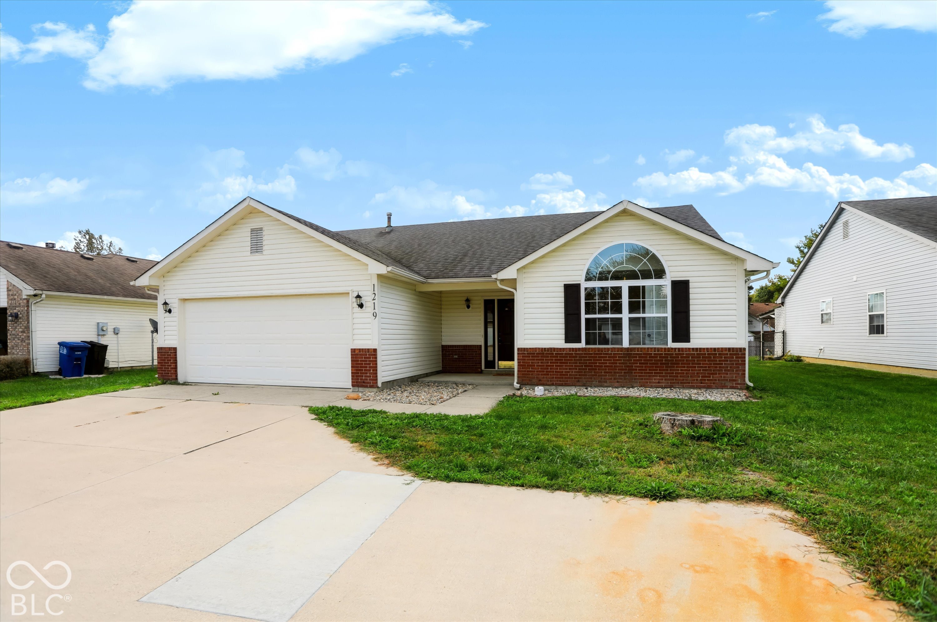 1219 E Mckay Road