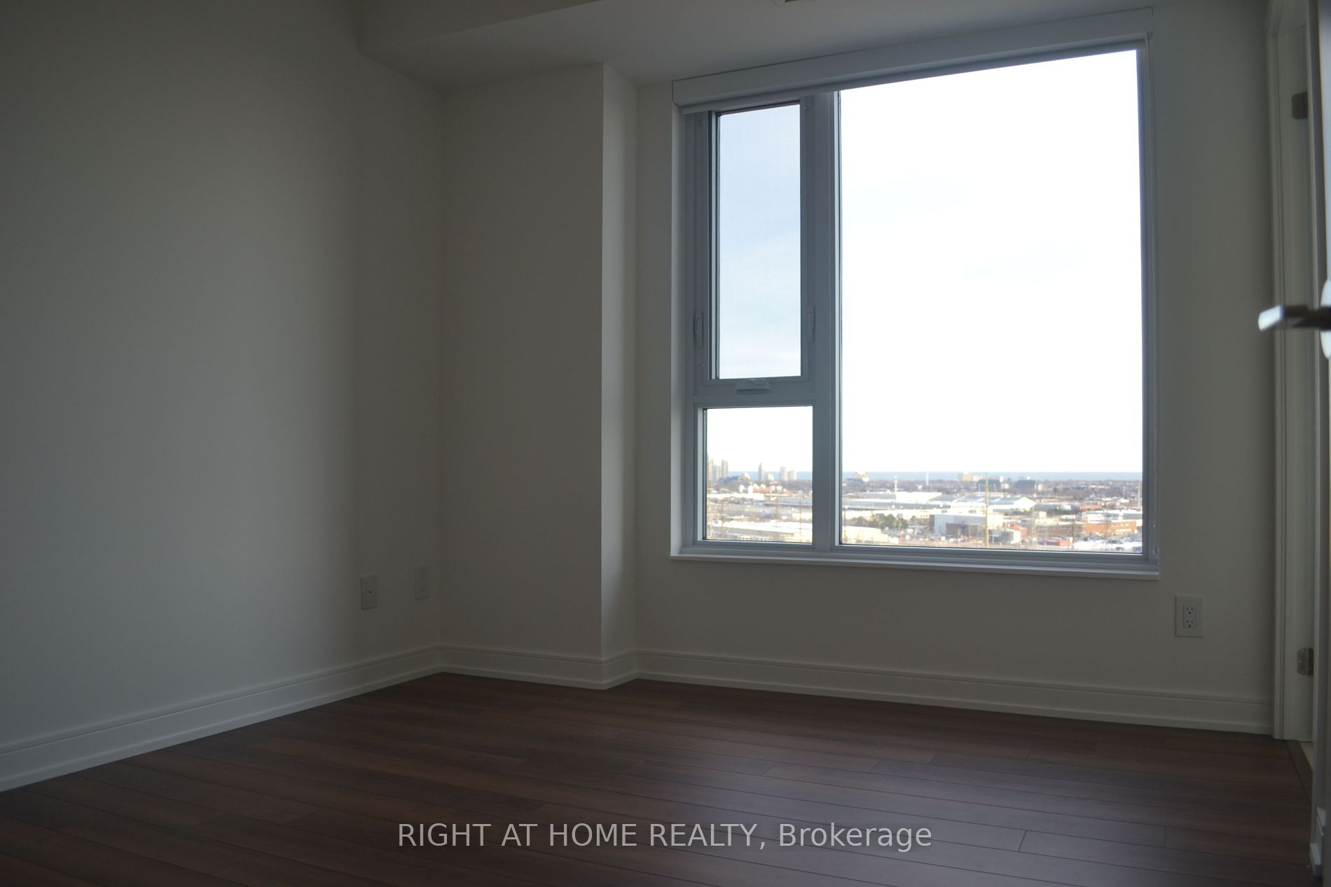 30 Samuel Wood Way 1208