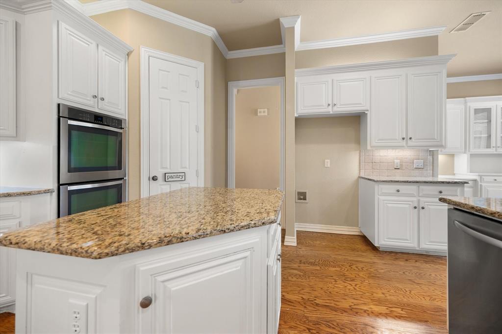 5505 Moorewood Drive