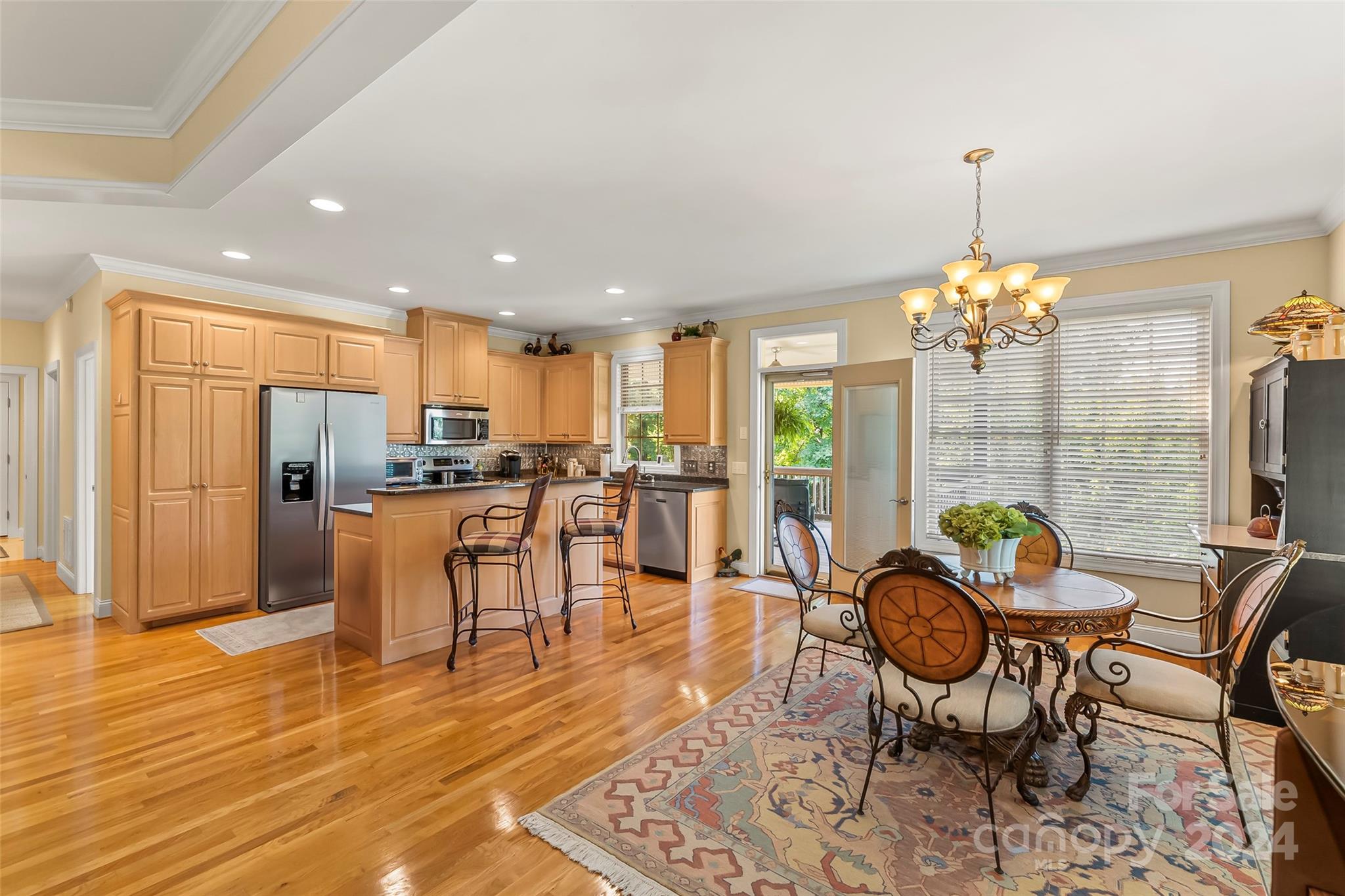 107 Crosscreek Drive
