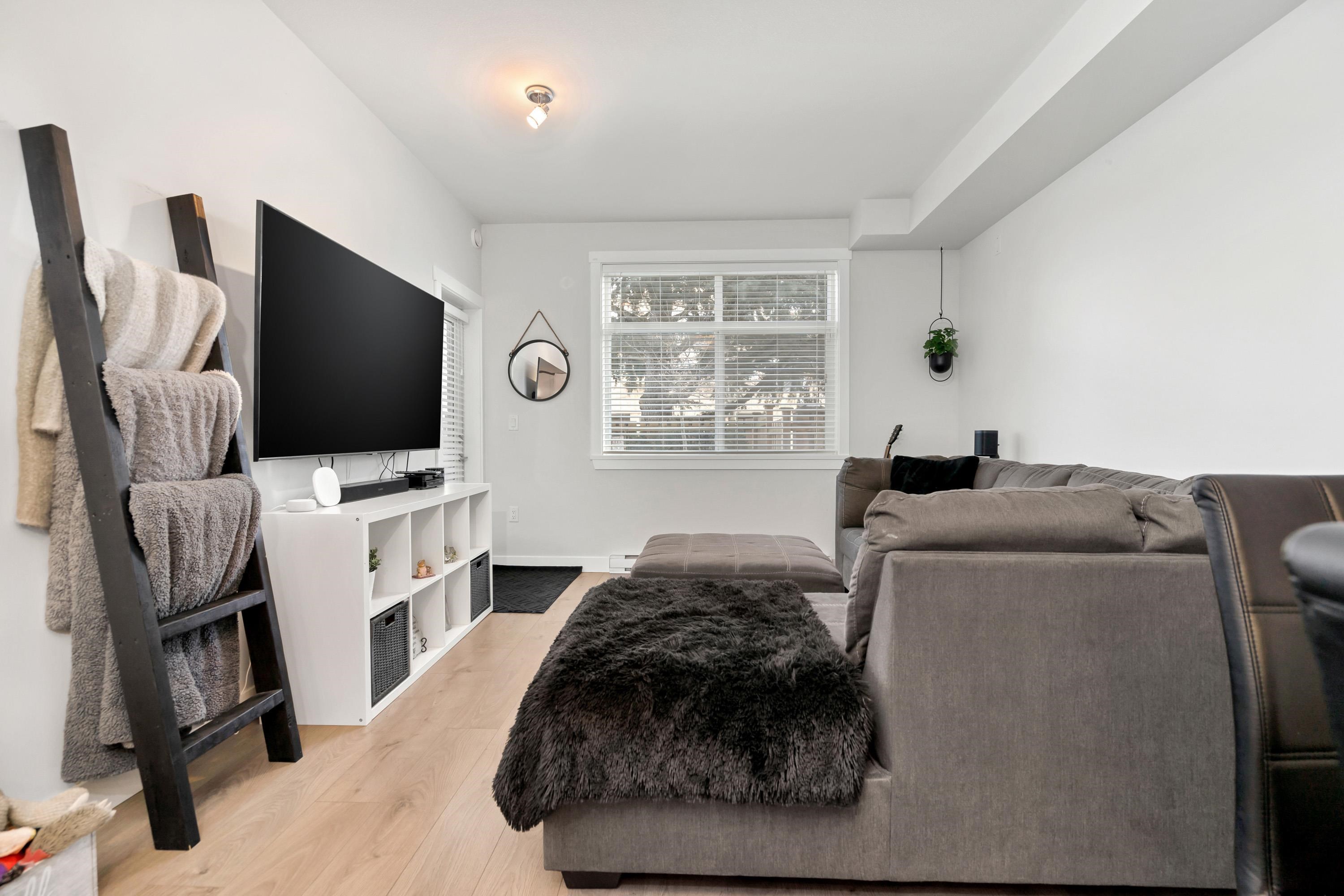 20696 Eastleigh Crescent 117