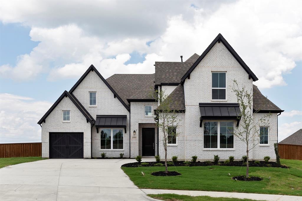 MLS# 21252948 - Built by Pacesetter Homes - Ready Now! ~ The Driscoll floor plan at 1502 Park Hills Boulevard is a 2 story home offering 4 bed, 3.5 bath living with a 3 car garage. The deluxe kitchen features 36? regency-style deluxe kitchen cabinets, quartz kitchen countertops, stainless steel kitchen appliances, a butlers pantry, and added LED disk lighting in kitchen accented by brushed nickel light fixtures. A study, media room, and game room provide flexible spaces for work and play. The master suite is highlighted by a pop up ceiling in master bedroom. Outdoor enjoyment is enhanced by a covered patio with a gas drop for exterior gas location. Practical upgrades include full gutters around entire house for added durability.