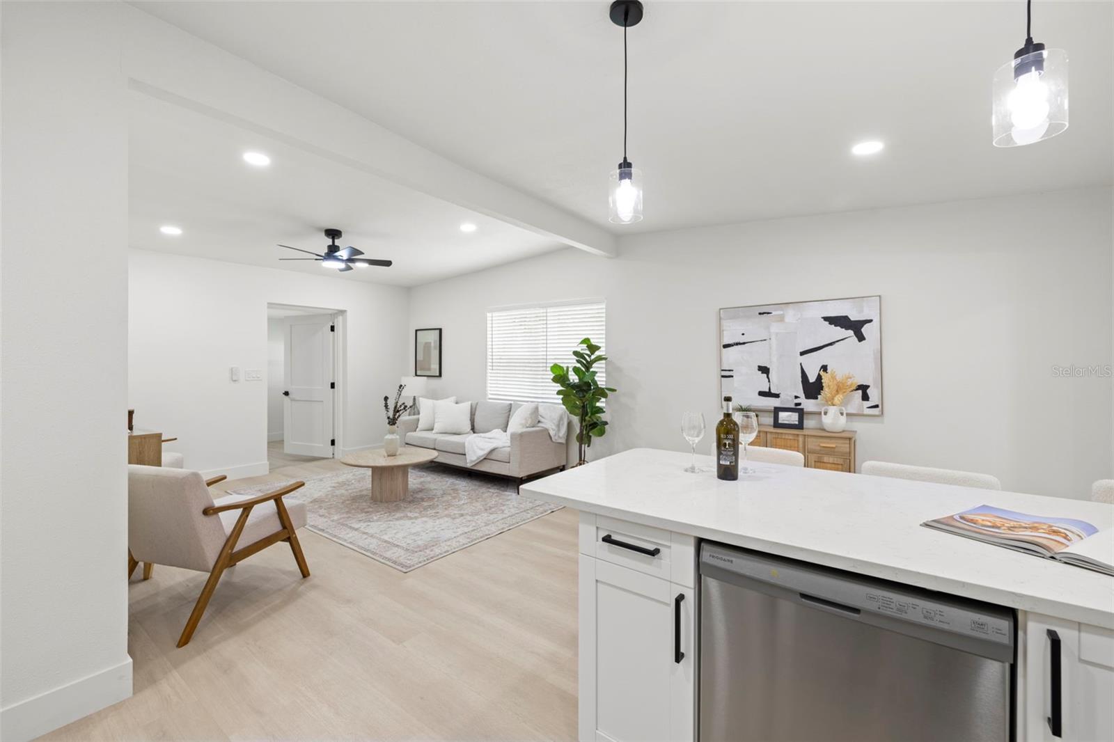 3008 E Elm Street