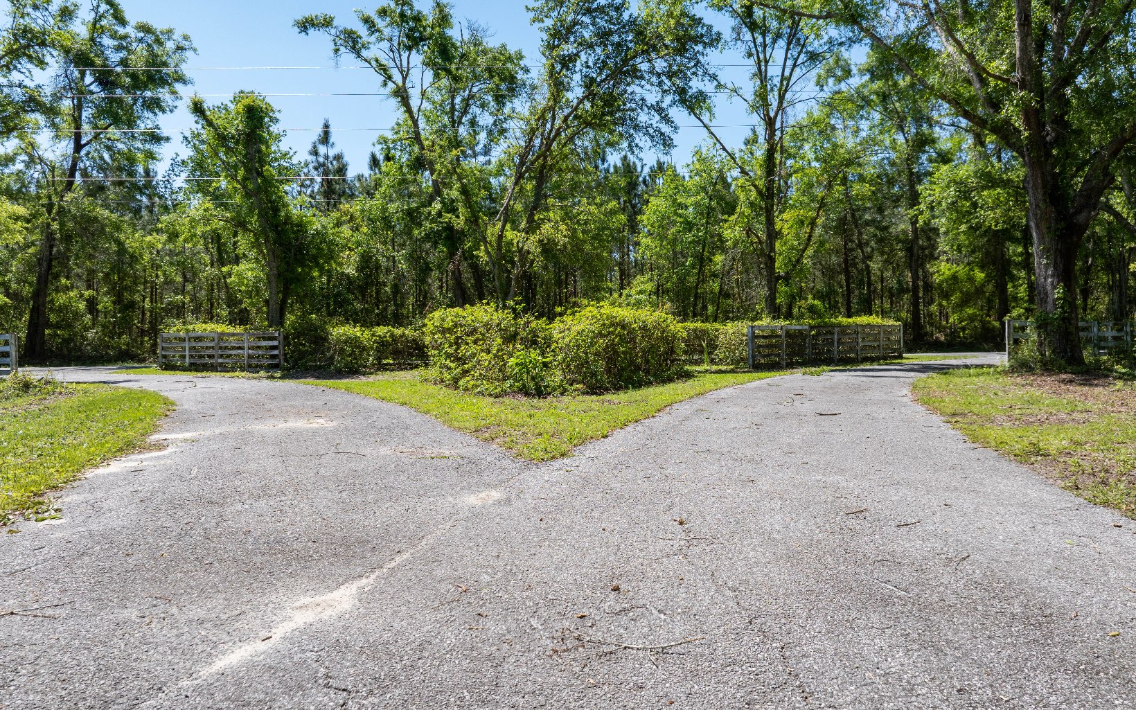 444-1 SE Bisbee Loop