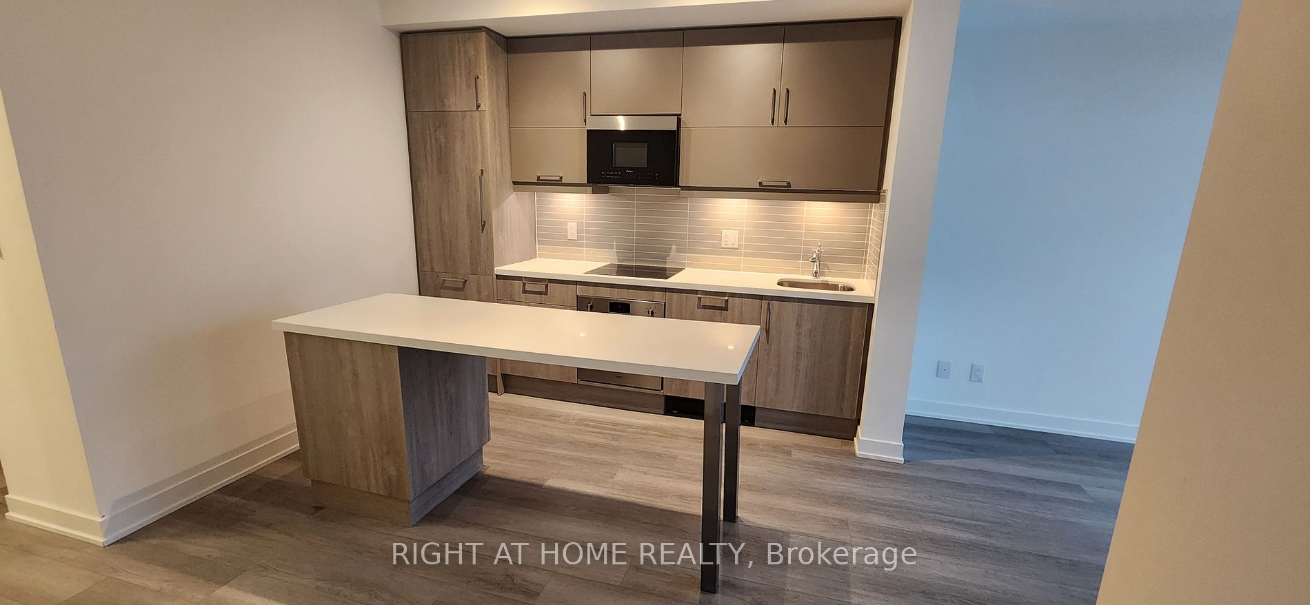 8119 Birchmount Rd 917