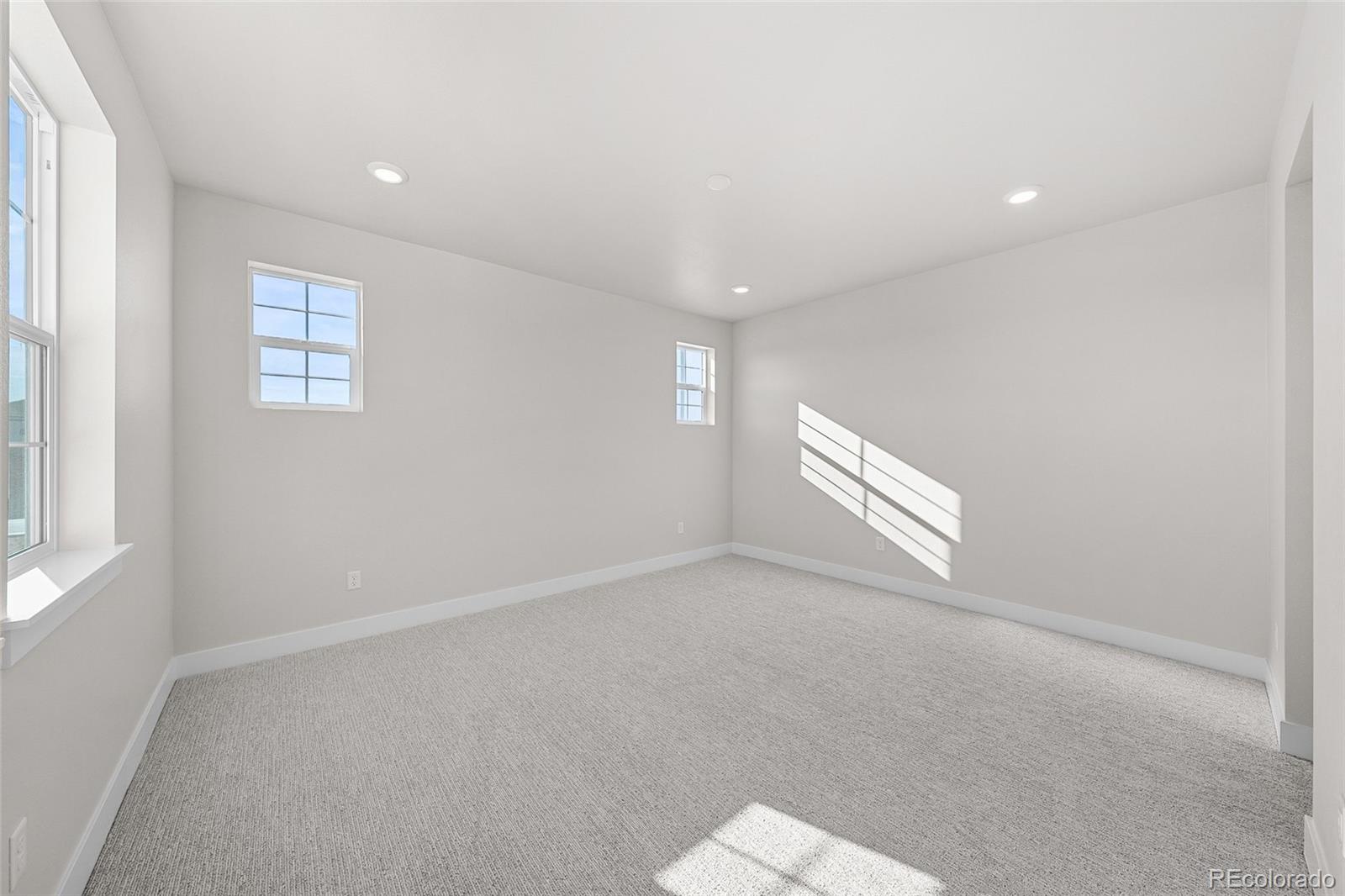 8737 Whiteclover Street