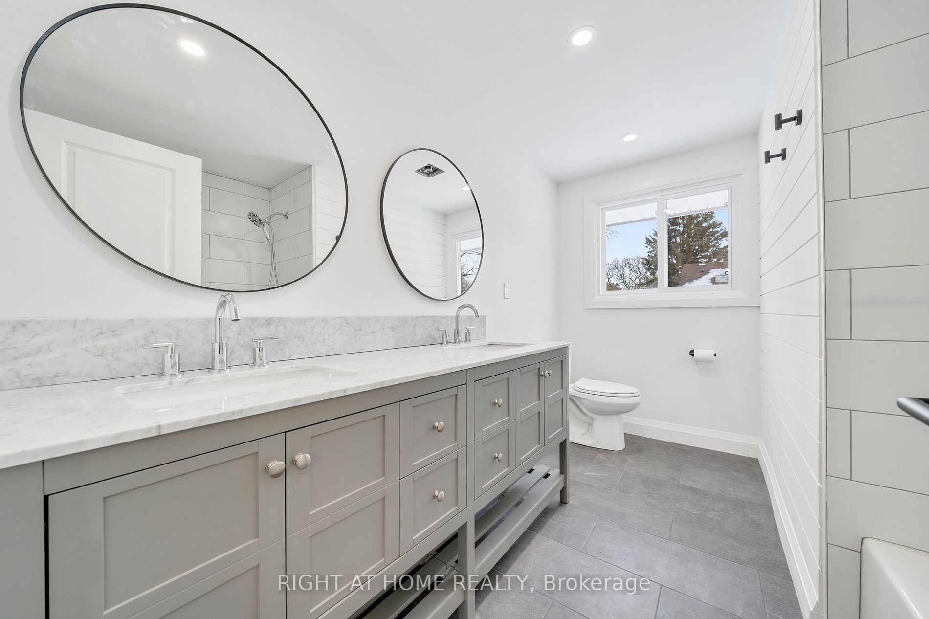 192 Waldoncroft Cres