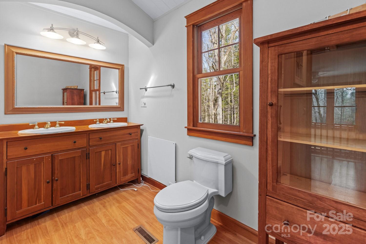 117 Woods View Trail