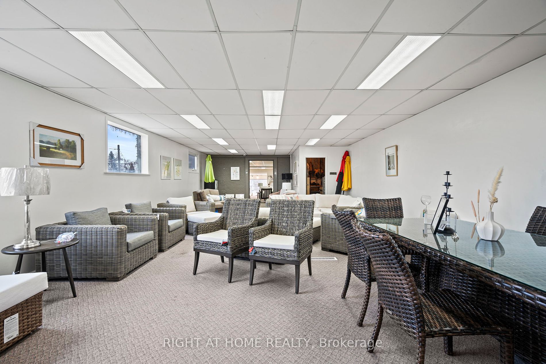 26 Ritson Rd N, Rd Entire
