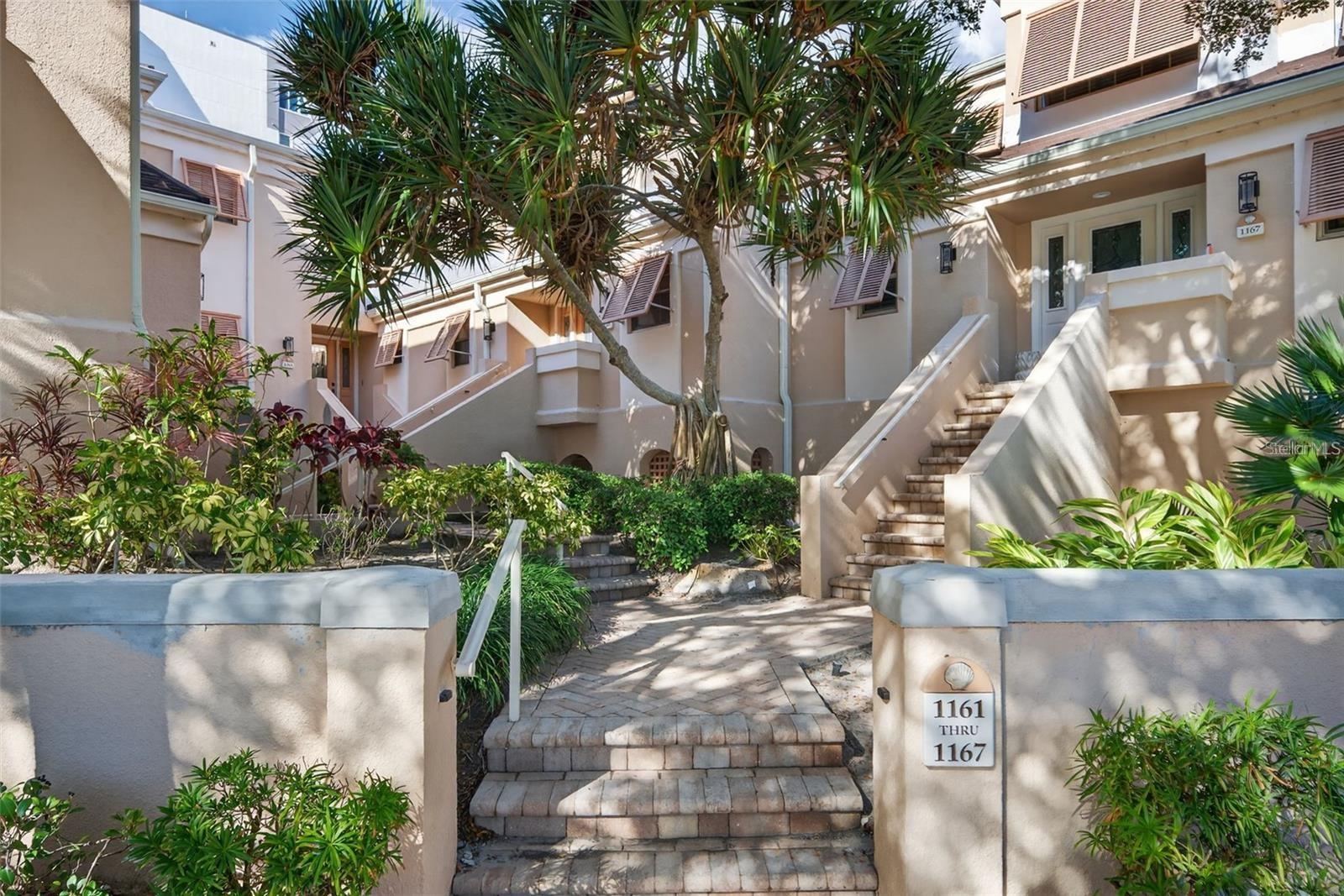 1163 Coquille Street 207