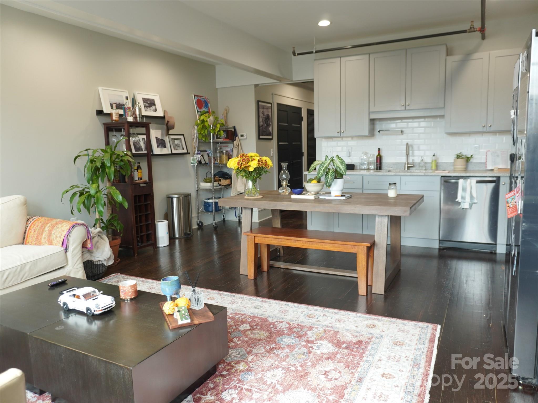 166-186 N Broad Street