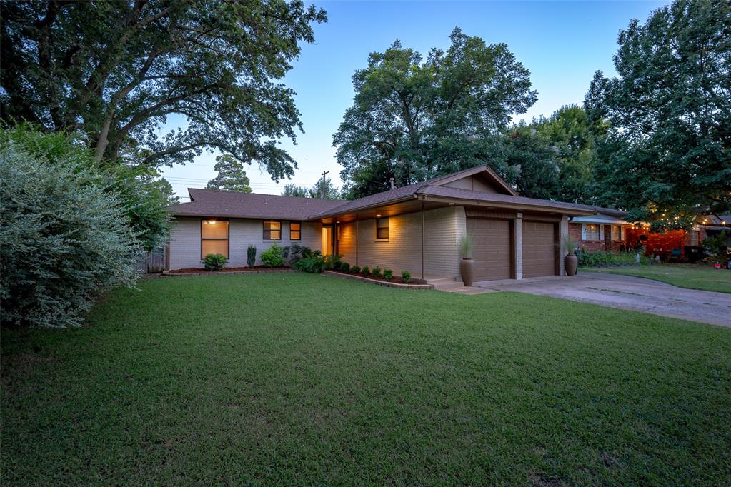 GAME-DAY HOUSE, Backing the OU Golf Course—WHAT A VIEW & WHAT A BACKYARD! 2 Pergolas, Outdoor Kitchen, BEAUTIFUL SPA & A Stunning View of the Treed OU Golf Course. Wrought Iron Fencing is all that separates this backyard from the peaceful setting, all across the golf course. Freshly Painted interior, HVAC system appx 2 yrs old, roof shingles only about 6 yrs old, storm shelter in garage and garage has insulated overhead doors.  Lots of WOOD flooring.  This home is PERFECT for your Pre-Game Tailgates & Post-Game Celebration