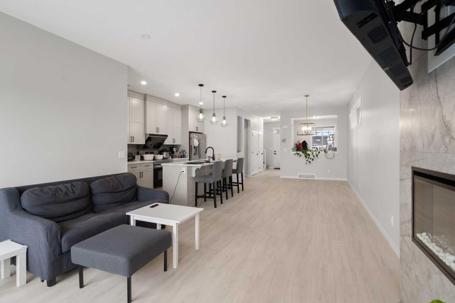 22 Edith Manor NW