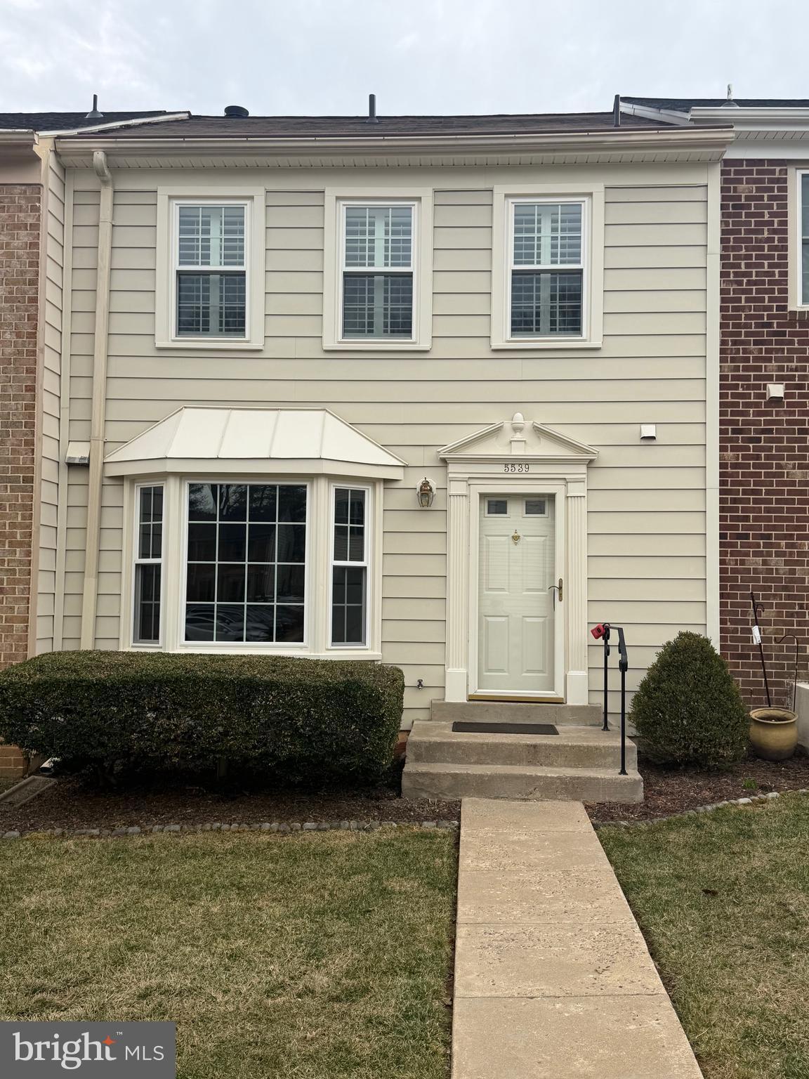 Welcome home to this meticulously maintained three-level Colonial townhome featuring three bedrooms, two full baths, and two half baths, ideally located in the highly sought-after Robinson Secondary School pyramid. Fresh paint and brand-new carpet make the home move-in ready, while its convenient location offers easy access to major commuter routes, shopping, and dining.The main level offers a sun-filled kitchen with stainless steel appliances, a pantry, and room for an eat-in table, along with a dining room and family room. Upstairs you will find three nicely sized bedrooms. The primary suite includes a private bathroom, while two additional bedrooms share a hall bath with a tub/shower combination. The finished lower level offers a rec room with a wood-burning fireplace. The space works well as a rec room, workout area, playroom, or home office. The lower level also includes a half bathroom and a large unfinished storage room with a full-size washer and dryer. The lower level provides access to the backyard patio, a great space for summertime cookouts and outdoor gatherings. The home also includes two assigned parking spaces. Recent updates include a new roof in 2020 and a Gutter Helmet system installed in 2022. Zoned for Oak View Elementary School and Robinson Secondary School.Excellent location just outside the Beltway! Convenient access to major roads including Fairfax County Parkway, 395/495/95. Close to Burke VRE station which hosts the Farmers Market annually from April to November, Franconia-Springfield Metro station, and commuter lots. Close proximity to George Mason University, Ft Belvoir, Lake Royal, Lake Accotink Park, Burke Lake Park, and South Run Rec Center. Within miles of local shopping centers including Burke Town Plaza, Twinbrook Shopping Center and many more shopping and dining options. Book your appointment today. Some photos are virtually staged. Make your appointment today!