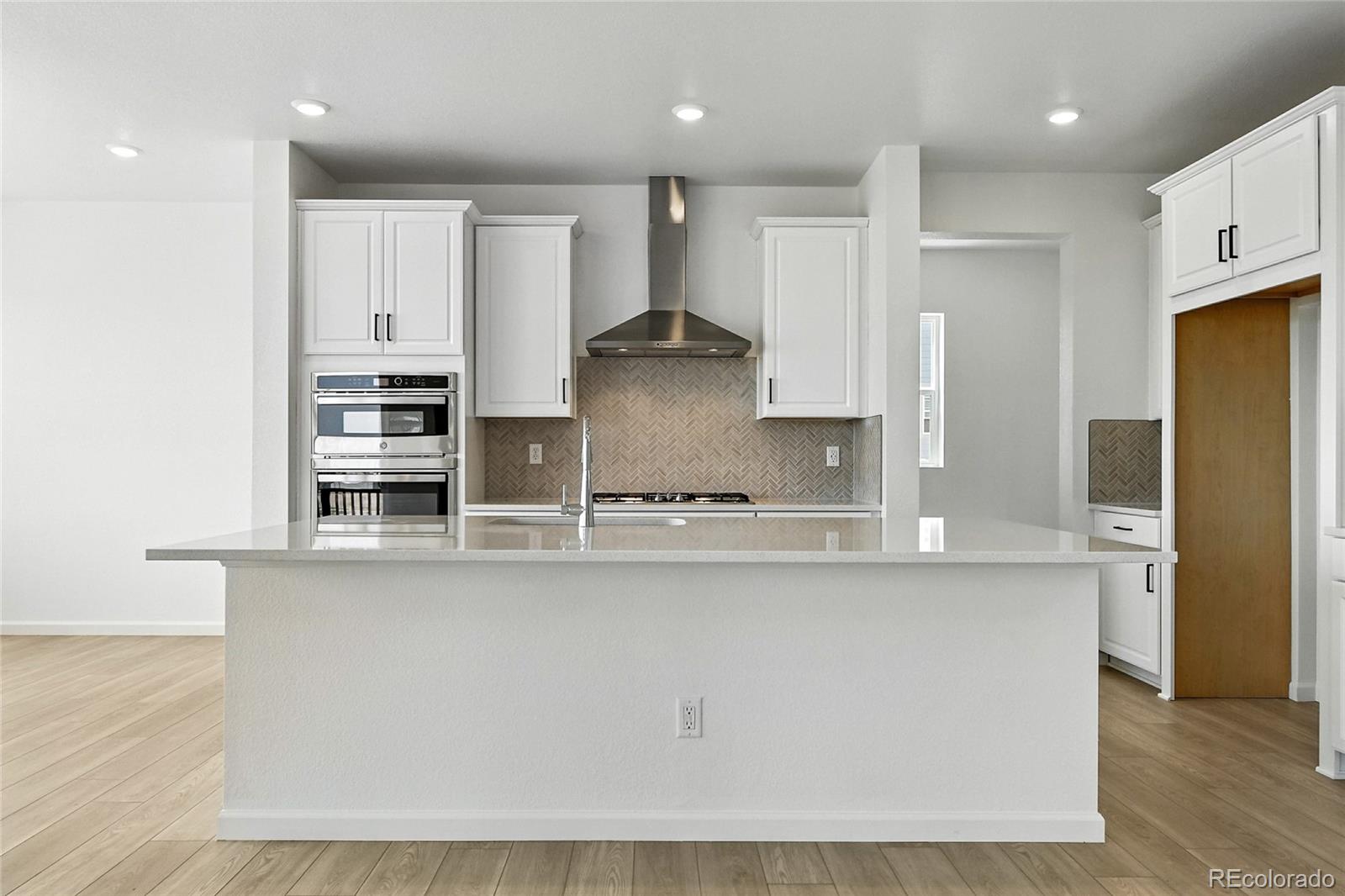 8836 Whiteclover Street