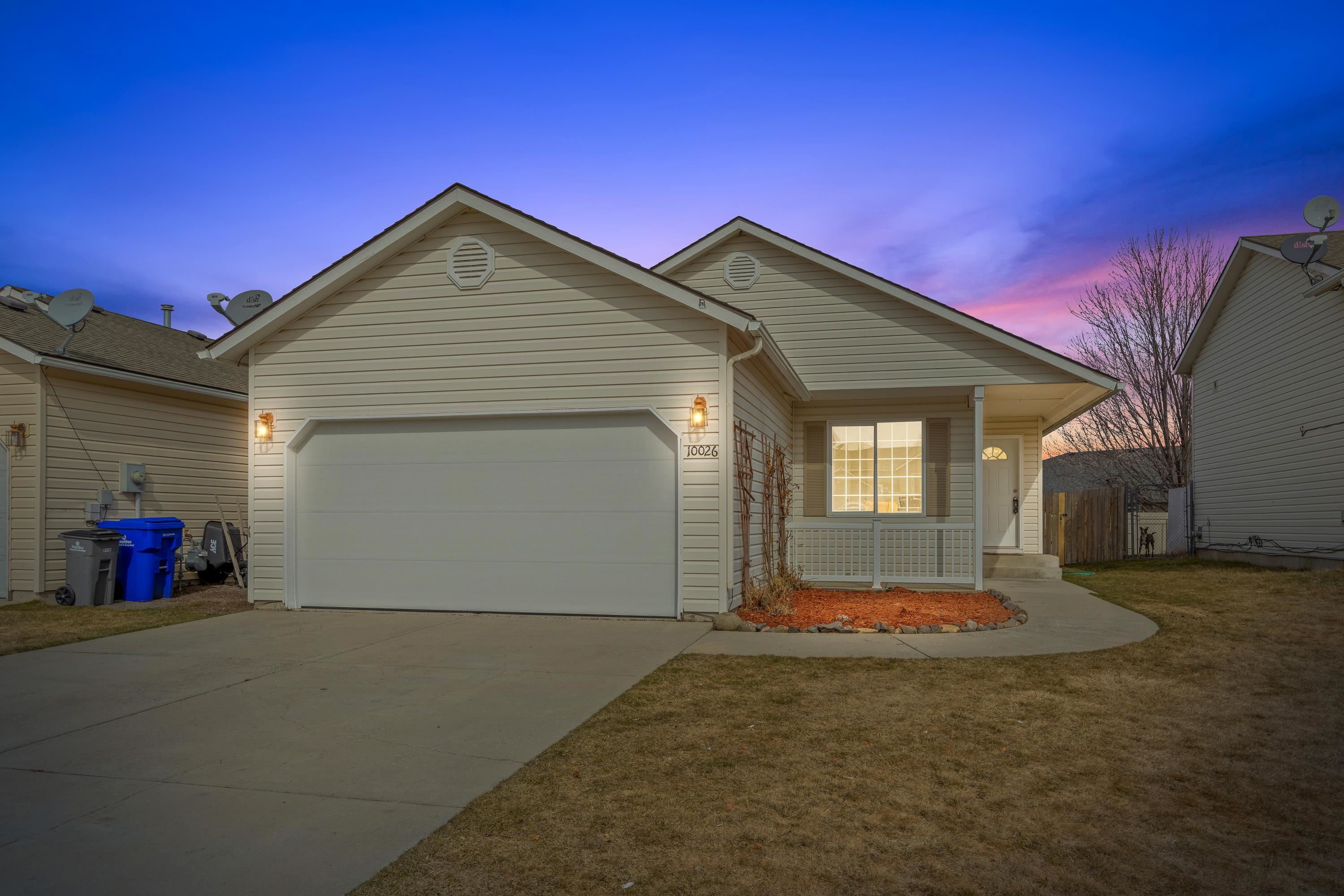 10026 W Barberry Ave