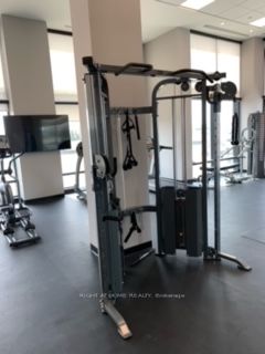 681 Yonge St 401