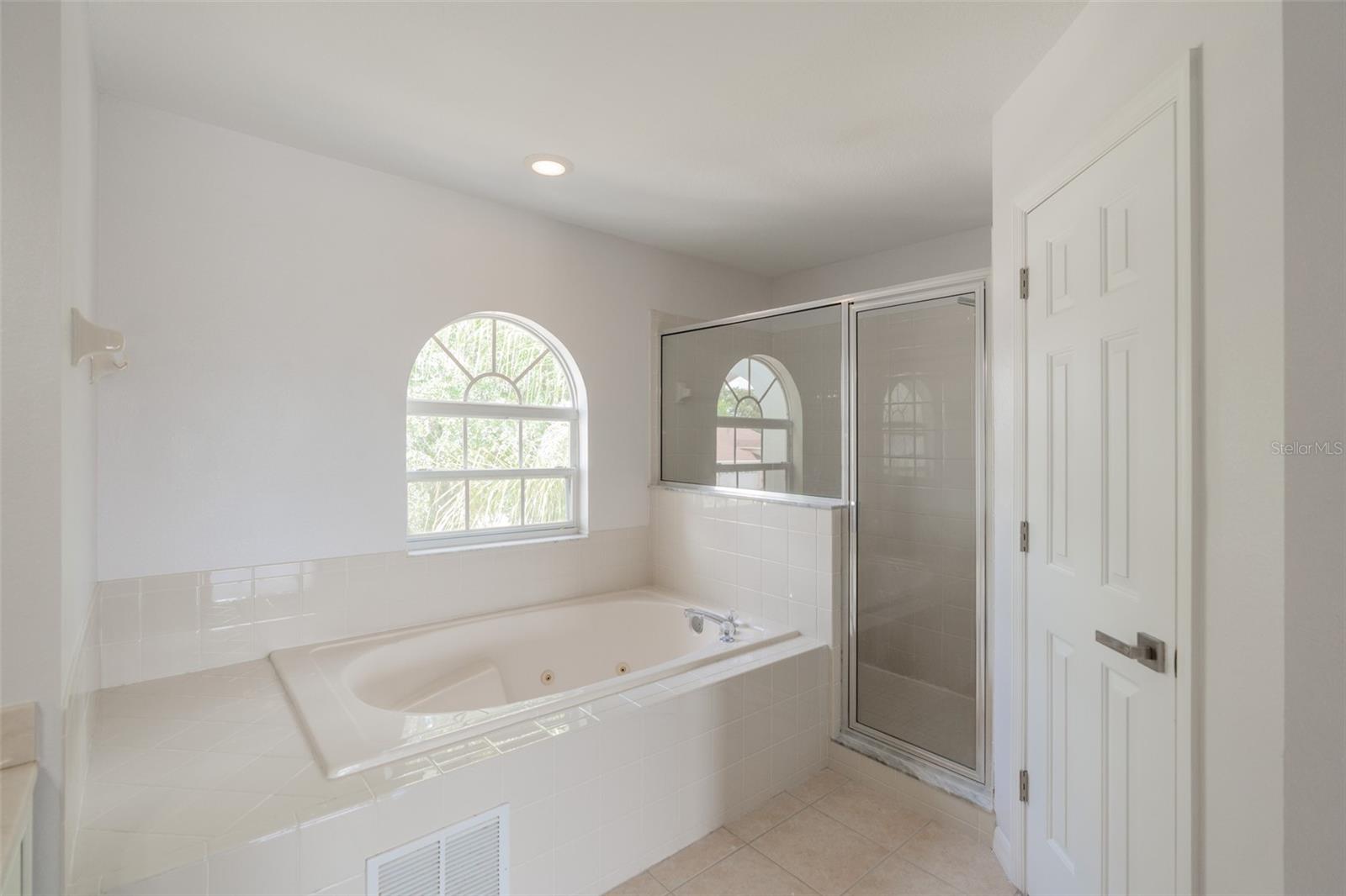 4401 Evergreen Forest Loop