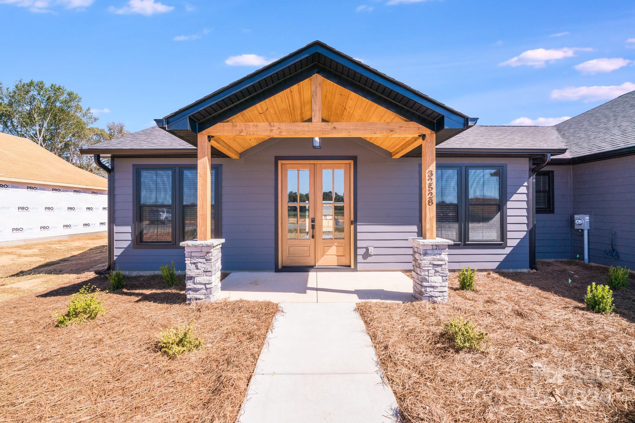 32528 Buchanan Lane