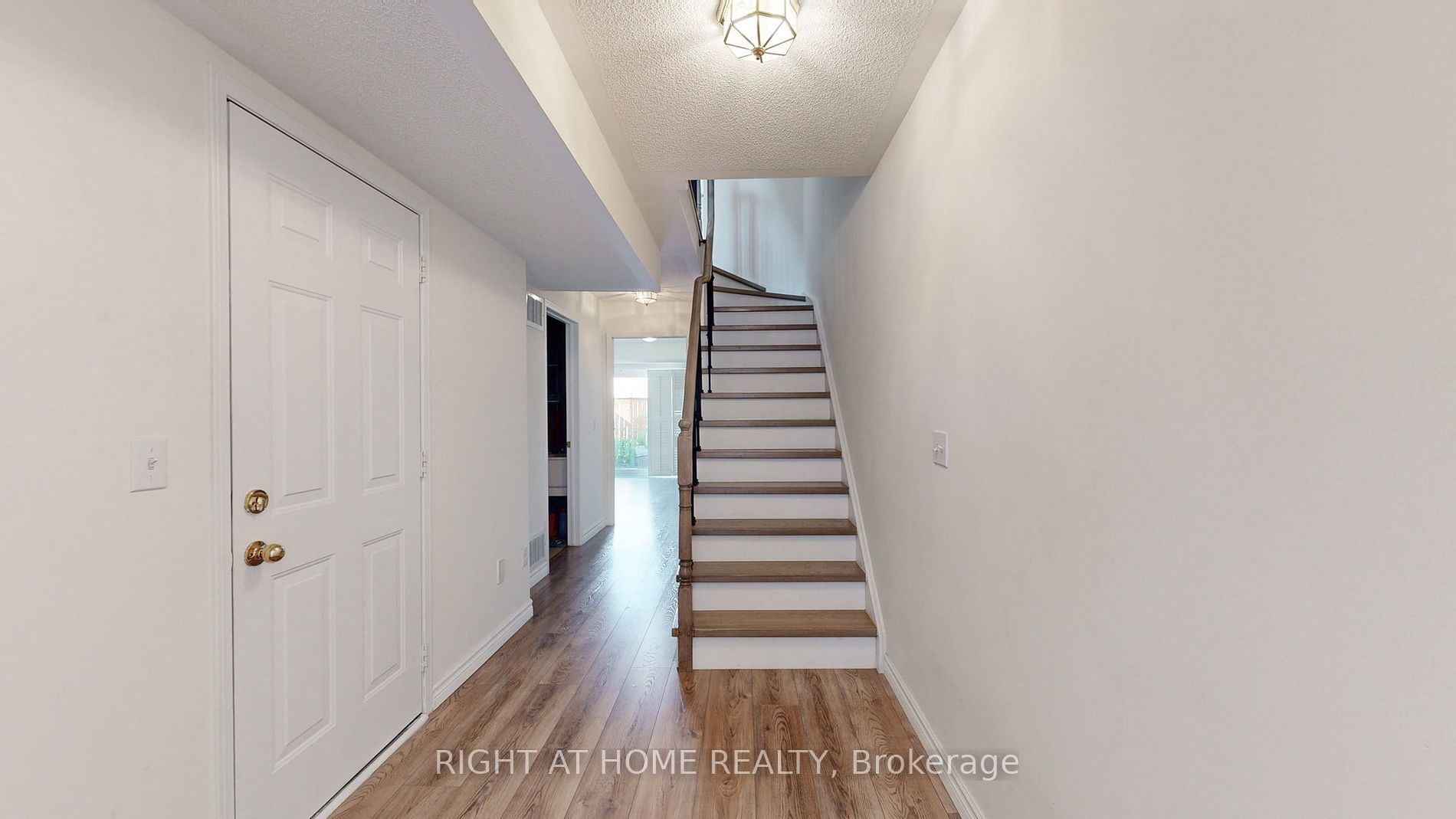 38 Jenkinson Way 131