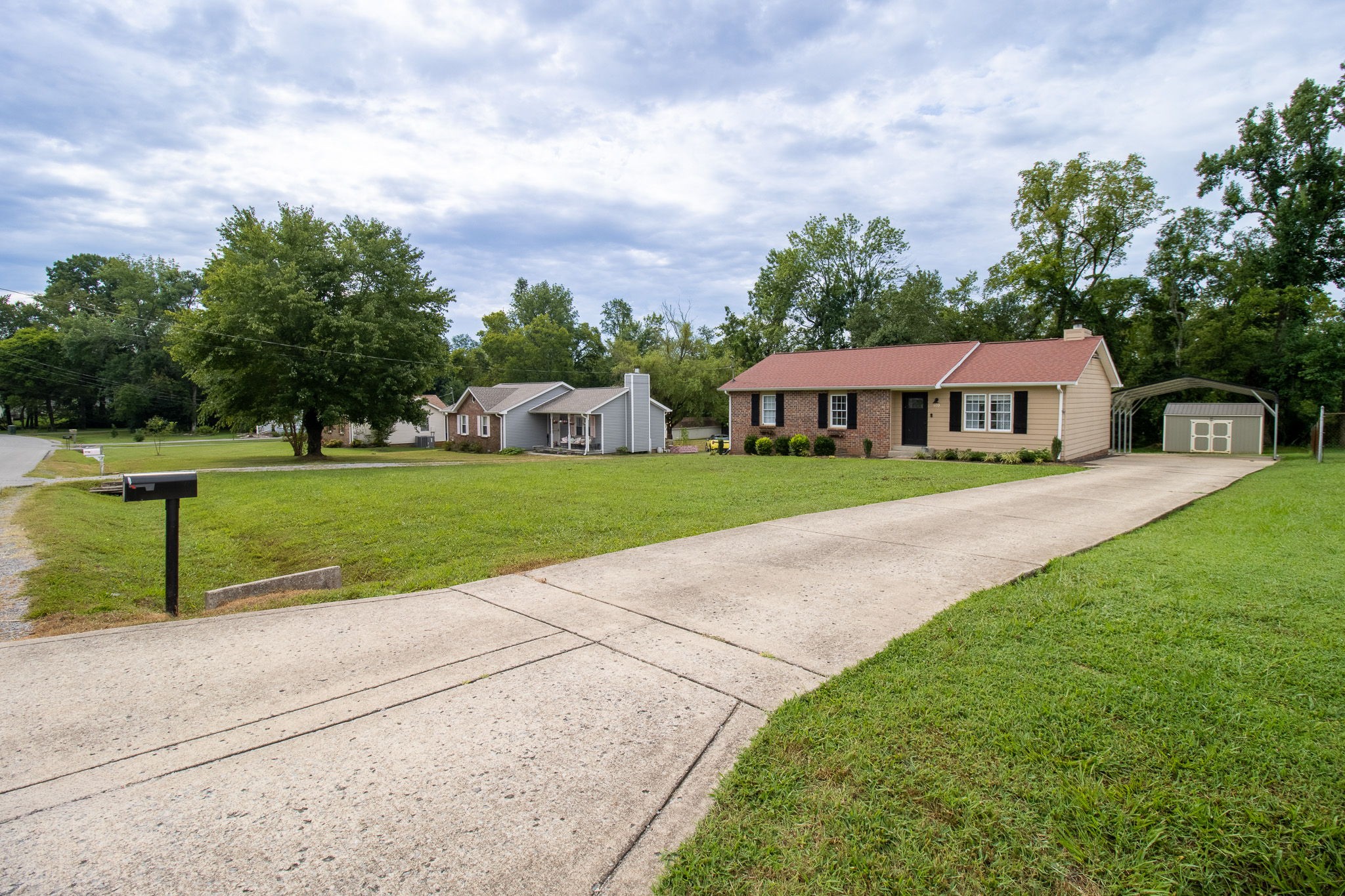 409 Sunnybrook Dr