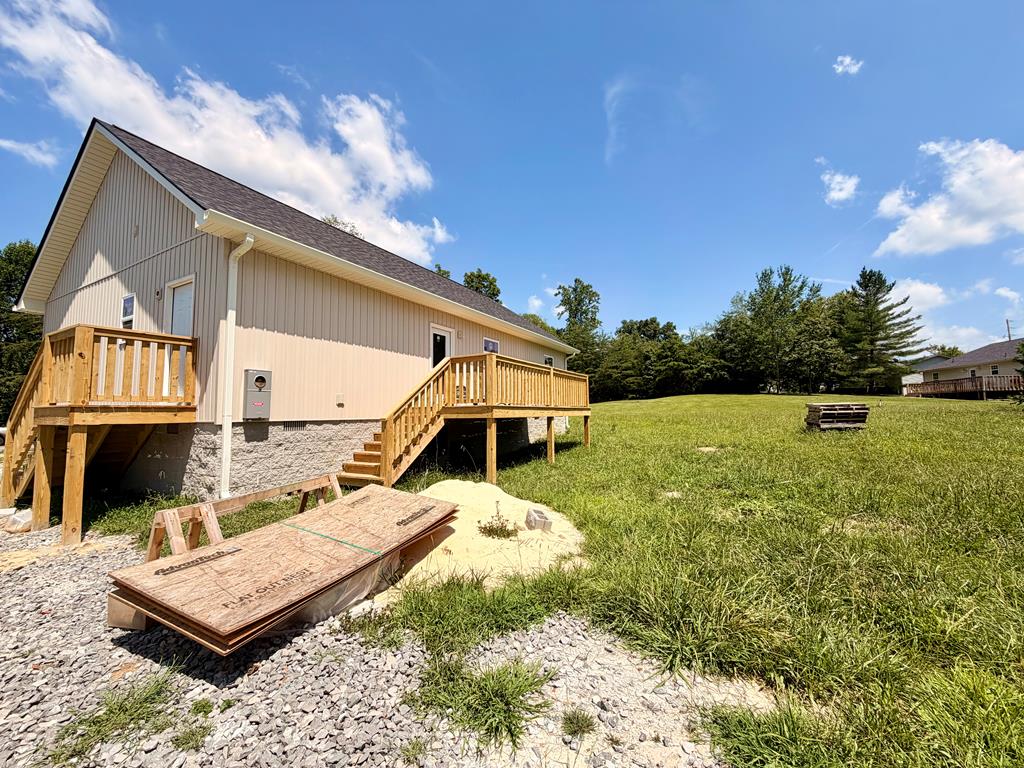 169 Scott & James Rd