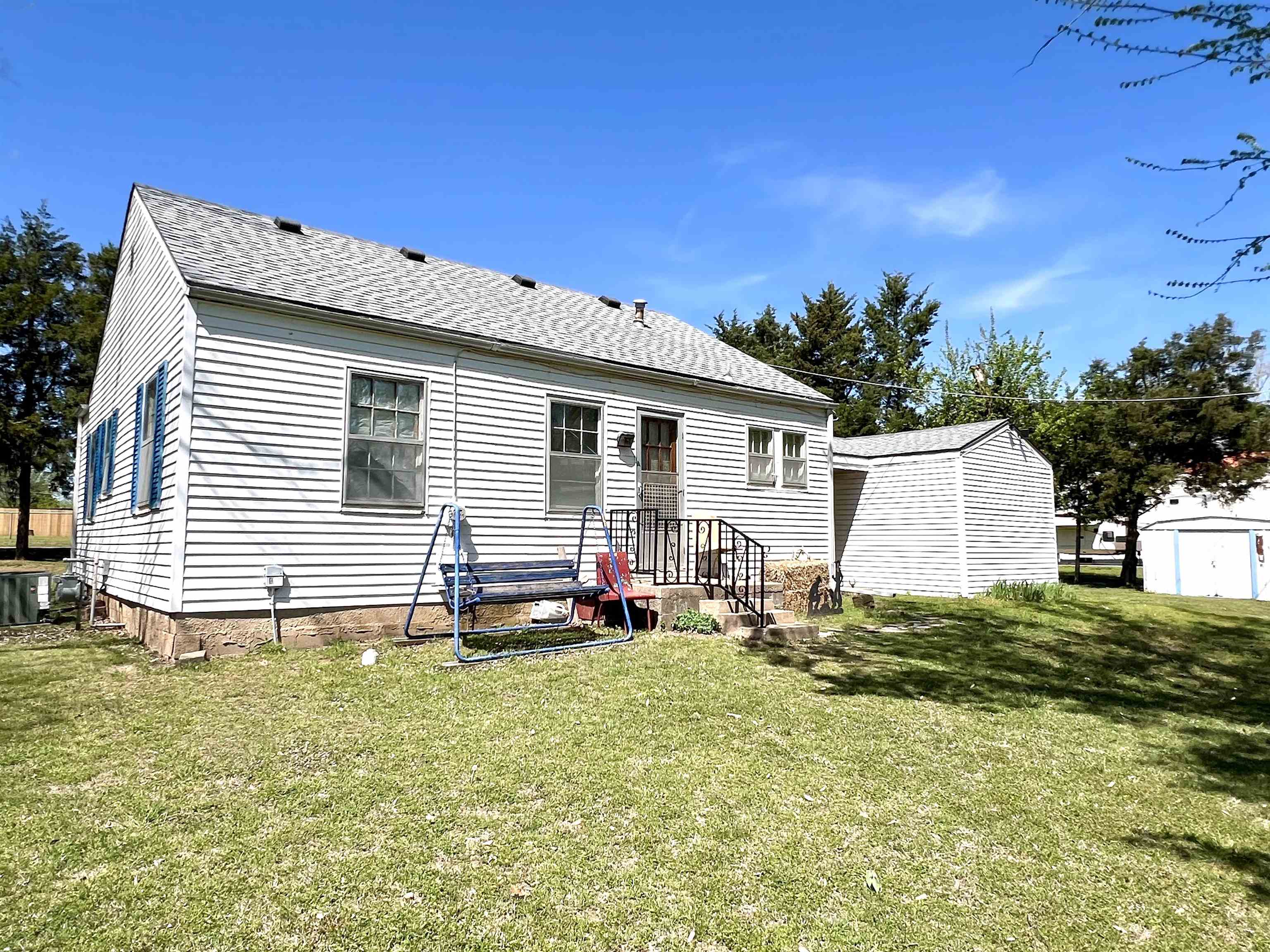 3224 N 8th