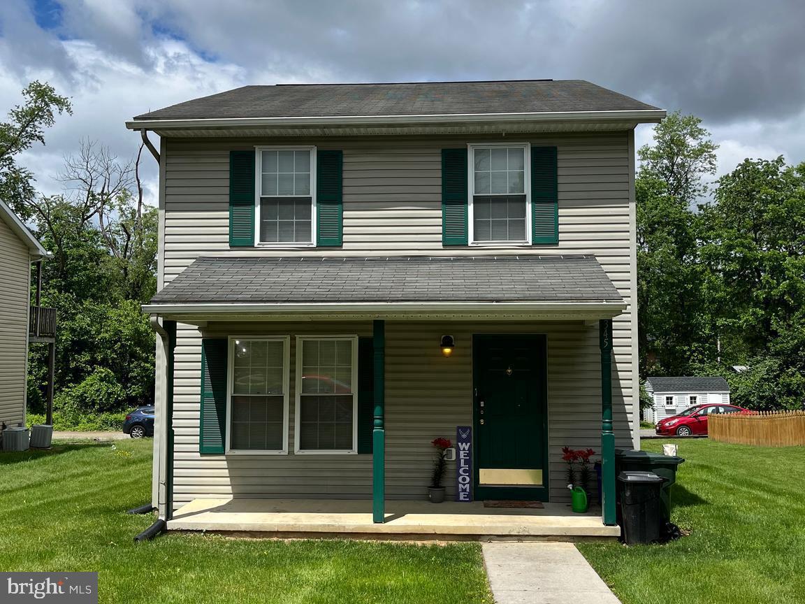 345 Woodpoint Ave  