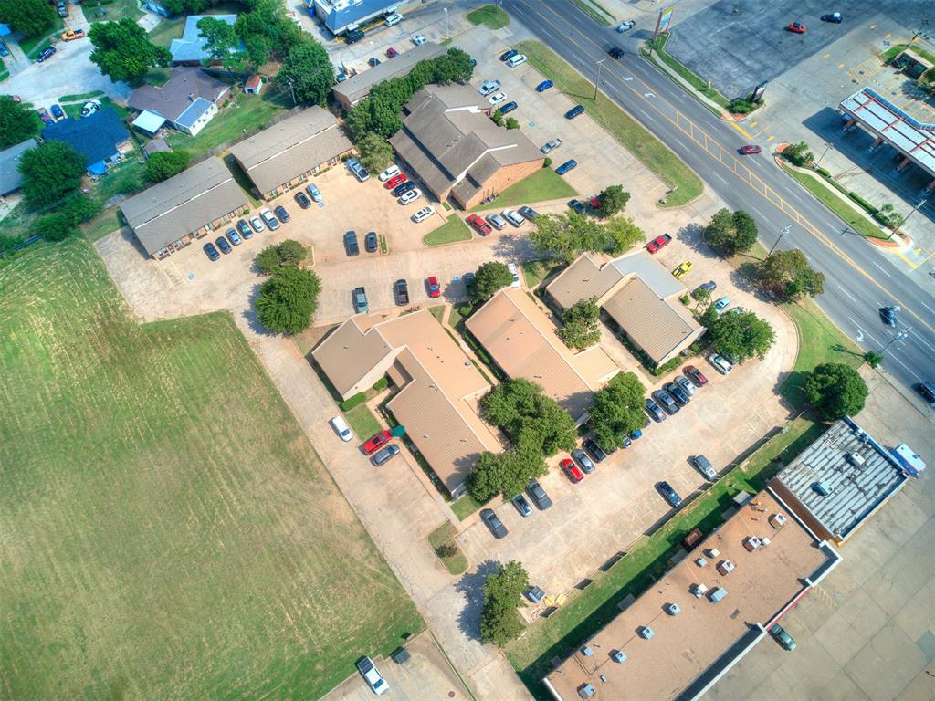 Position your business for success with this versatile 1,354 sq. ft. commercial office space located in a highly accessible South Oklahoma City commercial complex. Featuring a modern, professional layout, this unit offers an ideal environment for professional services, medical administrative offices, corporate headquarters, or client-facing operations.