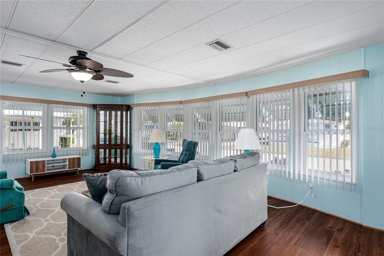 1003 45th Avenue Drive E