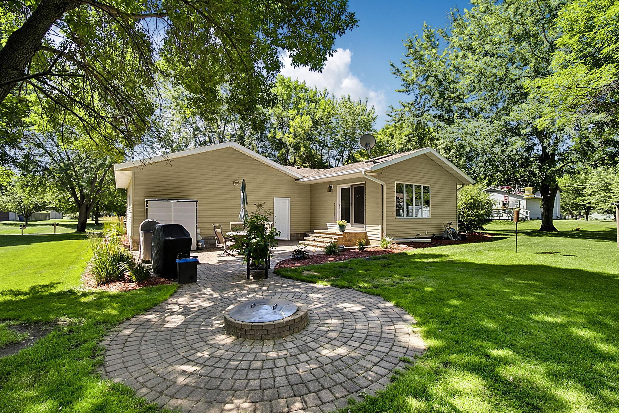 6209 Laurel Road