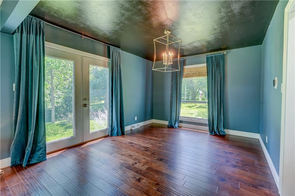 6830 NW Prairie View Road