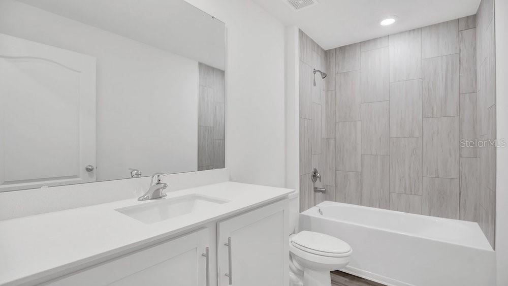 12958 Del Lago Drive