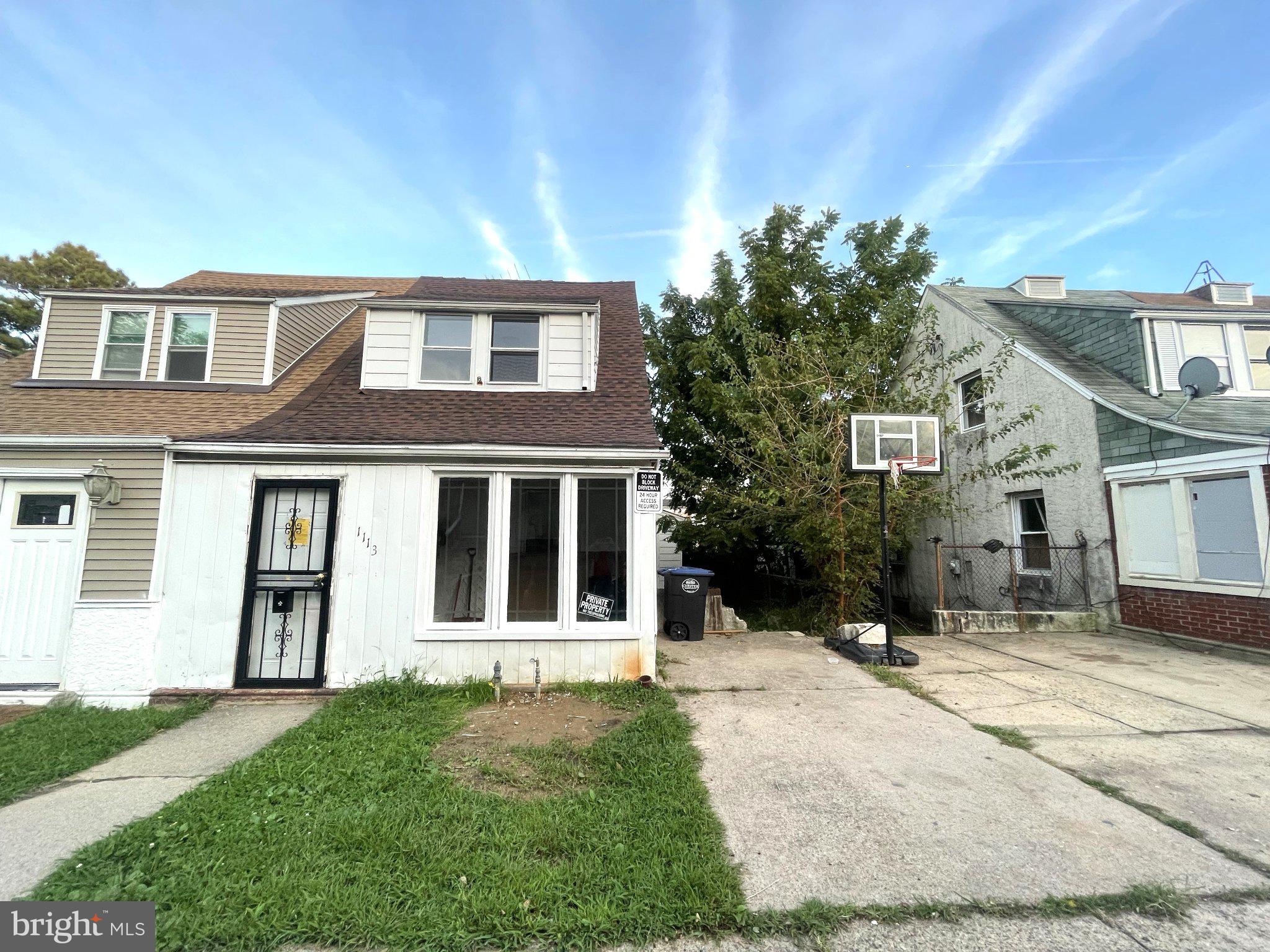 1113 White Street