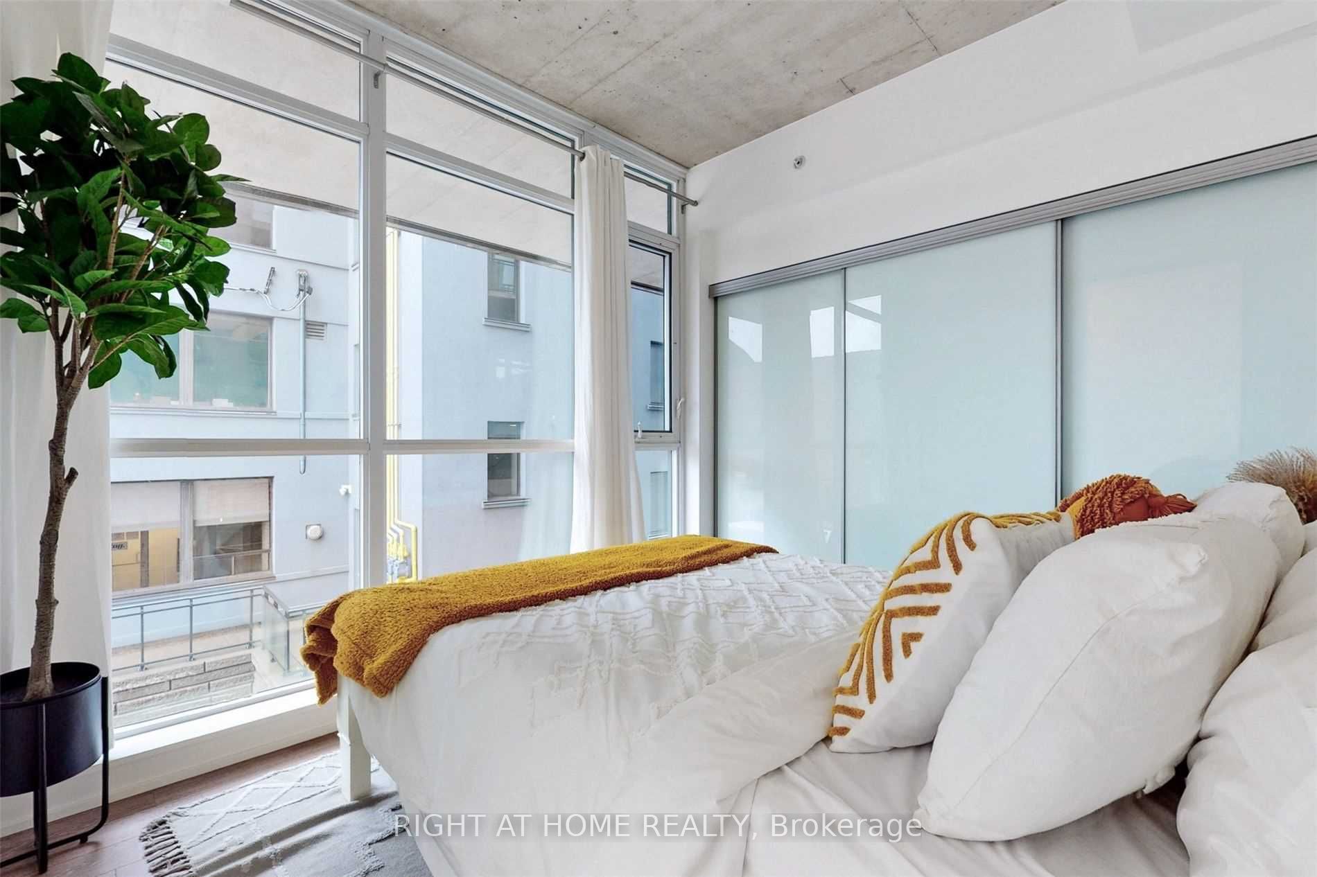 1190 E Dundas St 220